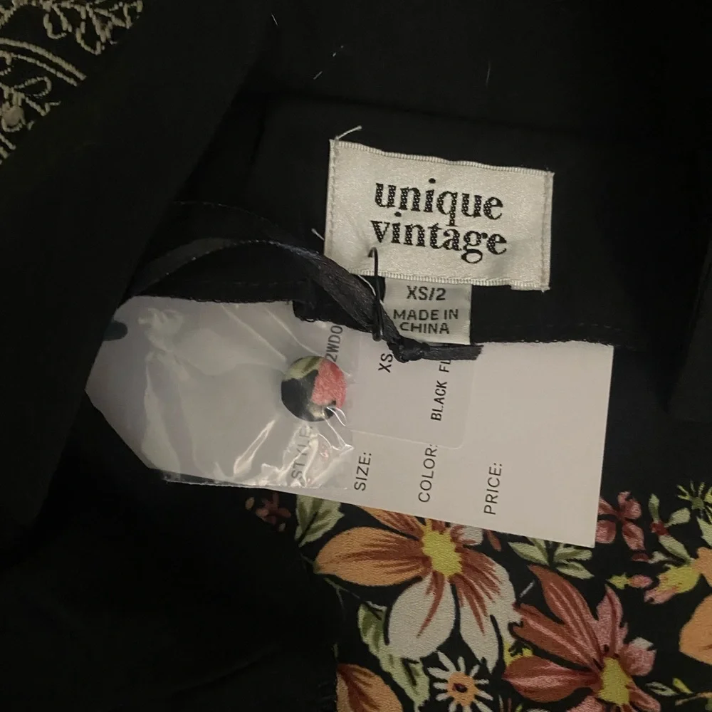 Unique Vintage Swing dress - Picture 2 of 5